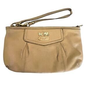 Coach Madison Large Leather Wristlet Womens Classic Nude Mini Purse Wallet *FLAW